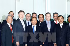 PM pledges to facilitate foreign investment in Vietnam