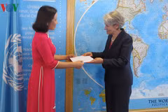 UNESCO chief praises strengthened ties with Vietnam