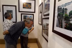 Photo exhibition highlights Hanoi’s past, present architecture