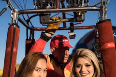 Vietjet’s hot air balloon and bikini girls land in America