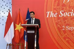 Vietnamese Ambassador to Indonesia Ta Van Thong speaks at the event (Photo: VNA)