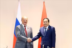 National Assembly (NA) Chairman Tran Thanh Man (Right) and the leader of the Communist Party of the Russian Federation Gennady Zyuganov. (Photo: VNA)