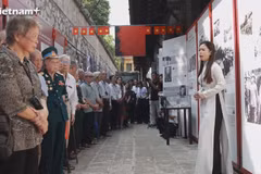 Hanoi’s Liberation Day re-enacted at exhibition