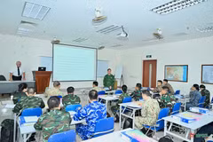 At a session of the 2024 United Nations Military Observer Training of Trainer Course in Hanoi (Photo: qdnd.vn)