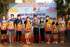 HCM City cares for poor migrant workers, foreign students