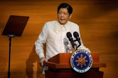Philippine President pays state visit to Singapore