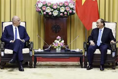 President suggests Vietnam, Greece forge cooperation in different fields