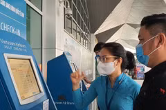 Vietnam Airlines launches online check-in at Phu Bai airport 