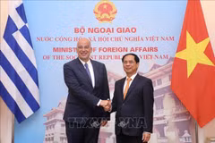 Vietnamese, Greek FMs hold talks