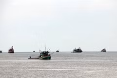 Ca Mau equips all offshore fishing boats with monitoring device