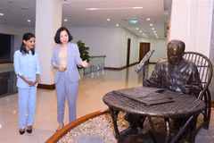 Vietnam News Agency boosts cooperation with Cuban newspaper 