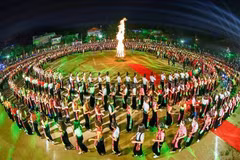Yen Bai to host ceremony receiving UNESCO certificate on Xoe Thai dance