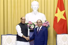 Defence cooperation substantially contributes to Vietnam-India ties: State leader