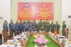Vietnamese, Cambodian provinces strengthen cooperation in border protection