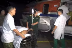 Helicopter brings injured fisherman ashore for treatment