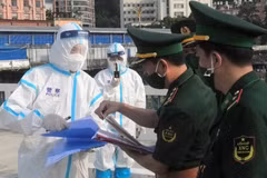 Lao Cai receive 110 Vietnamese nationals from Chinese authorities