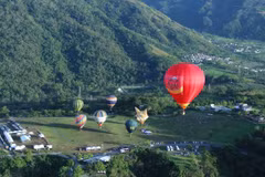 Tuyen Quang hosts first int’l hot air balloon fest