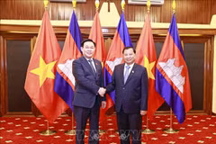 NA Chairman meets Cambodian Senate President