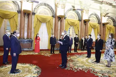 President welcomes new ambassadors of Mexico, US