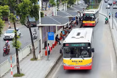 Hanoi to deploy more buses for National Day holiday