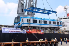 More trains for HCM City’s first metro line arrive in Vietnam