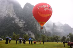 Hot air balloon rehearsal takes place in Tuyen Quang province