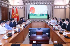 HCM City looks to bolster waste treatment cooperation with Indian firm
