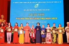 Hanoi: Ten outstanding women honoured