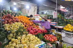 Domestic market prices are basically stable in the first five months of 2024, according to the Ministry of Finance. (Photo: VNA)