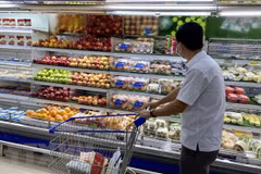 HCM City resumes retail activities in ‘green zones’