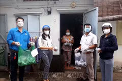 HCM City to give extra financial aid to pandemic-hit residents