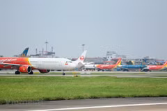 Aviation authority demands extra efforts to maintain flight safety