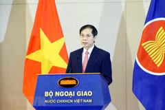 Flag salute ceremony celebrates ASEAN’s 54th founding anniversary in Hanoi