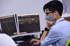 Experts hope for brighter market outlook after remarkable year