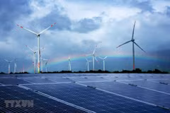PM orders review of solar power development-related issues