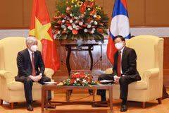 Lao leader receives President of Vietnam Fatherland Front