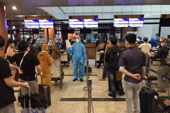 More than 390 Vietnamese citizens flown home from Myanmar