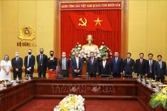 Public security ministry boosts ties with British law enforcement forces