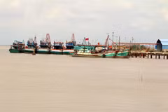 Ben Tre invests in building ports, storm shelters for fishing vessels