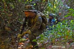 Indonesian, US marine soldiers hold joint drills
