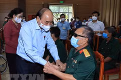 Tet gifts to be presented to revolution contributors