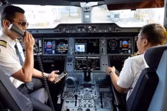 Pilots required to be fully vaccinated to operate flights