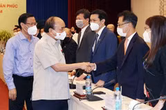 President lauds entrepreneurs’ efforts to move forward
