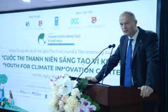 Youths' outstanding initiatives for climate honoured