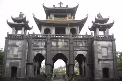 The Phat Diem stone cathedral was built in the late 19th century. (Photo: VietnamPlus)