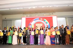 Vietnam, Thai firms’ sincere cooperation needed for AEC’s success