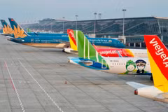 Aircraft at the Noi Bai International Airport in Hanoi (Photo: VietnamPlus)