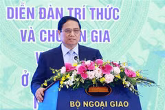 Prime Minister Pham Minh Chinh addresses the event (Photo: VNA)