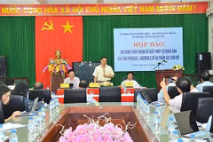 Agreement on use of foreign photographer’s works on Son My massacre