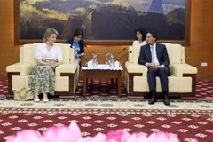 Lao Cai leader welcomes visiting Honorary President of UNICEF Belgium
